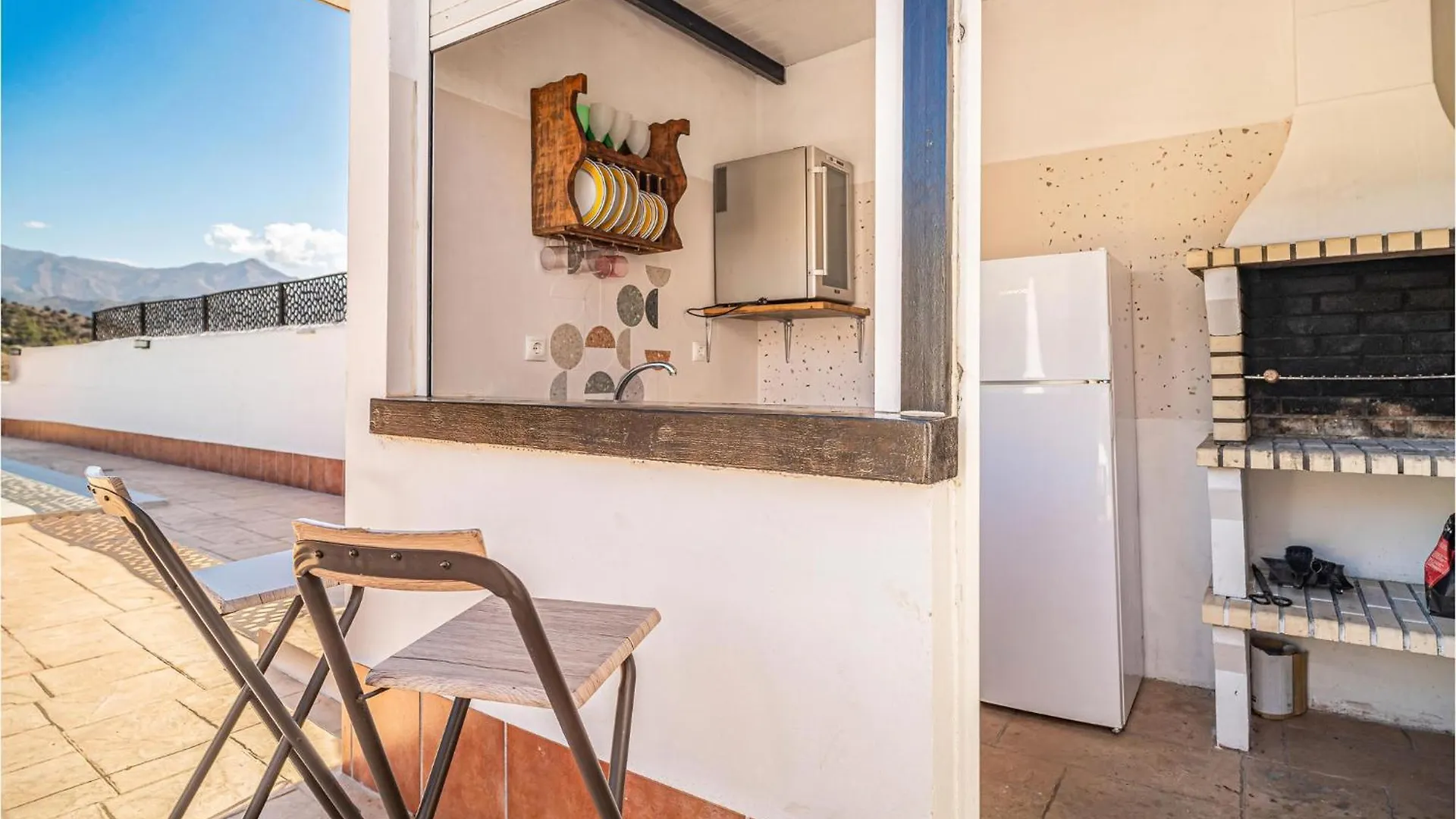 Semesterbostad Beautiful Home In Torrox With Swimming Pool