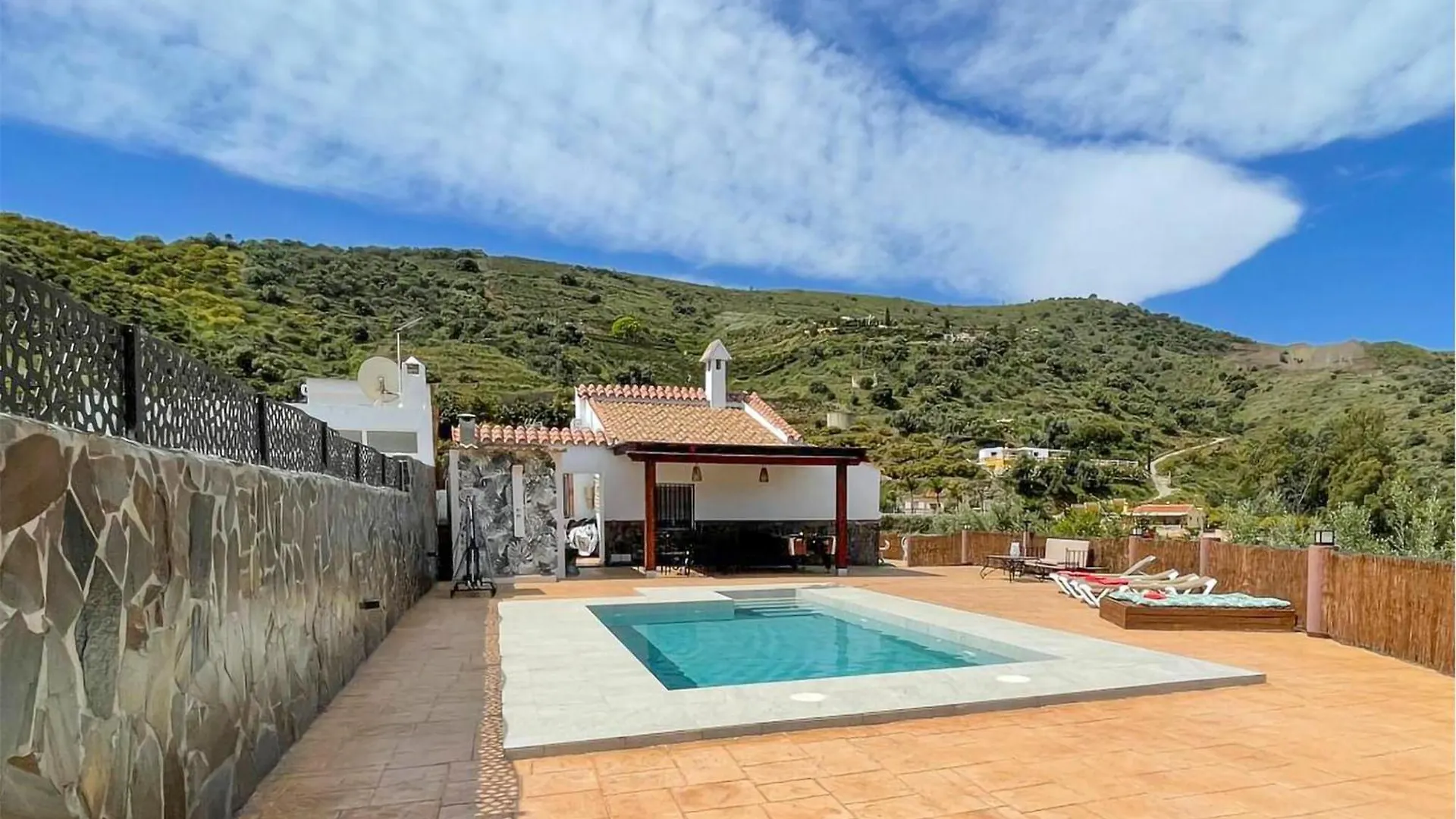 Beautiful Home In Torrox With Swimming Pool 0*,  إسبانيا